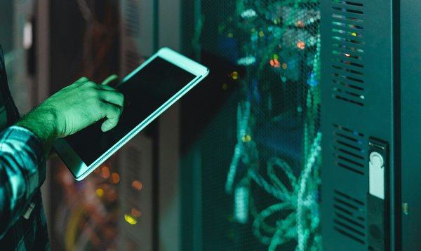 Location serveur satisfactory : performance et protection garanties